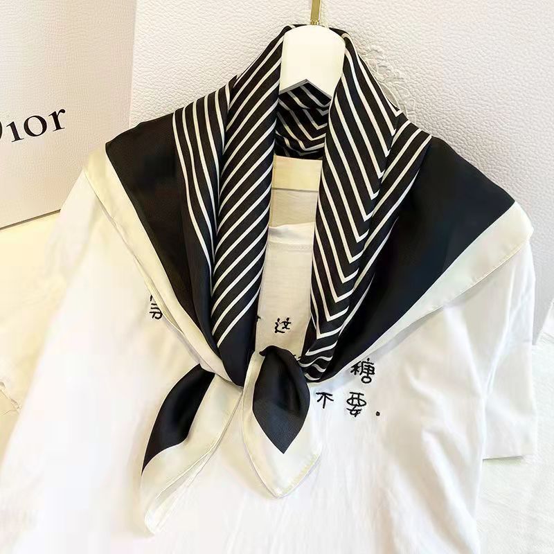 Syal Kepala Bandana Bergaris H - Silk Tie Striped ulasan dan harga