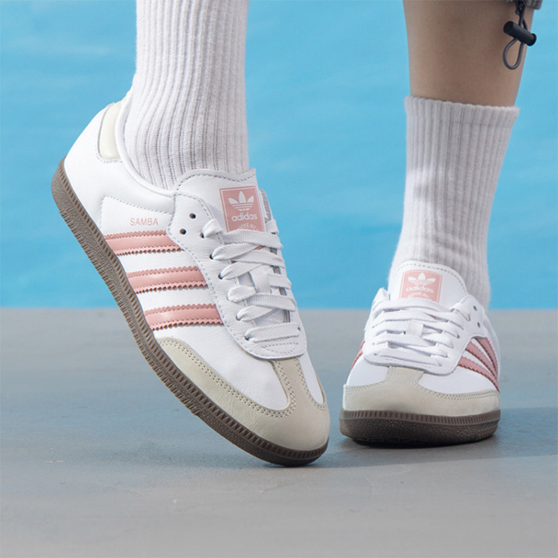 Sepatu kasual olahraga wanita  - Adidas Shoes Samba ulasan dan harga